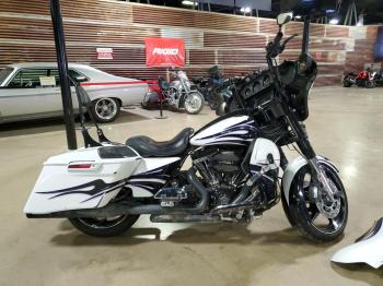  Salvage Harley-Davidson Fl