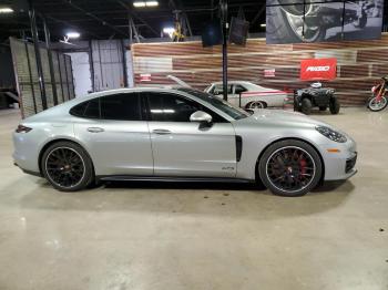  Salvage Porsche Panamera